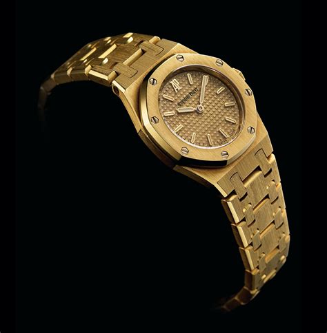 audemars piguet gravato royal oak|audemars piguet royal oak women.